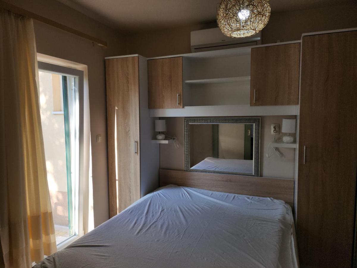 Tiho'S Apartments Split Bagian luar foto