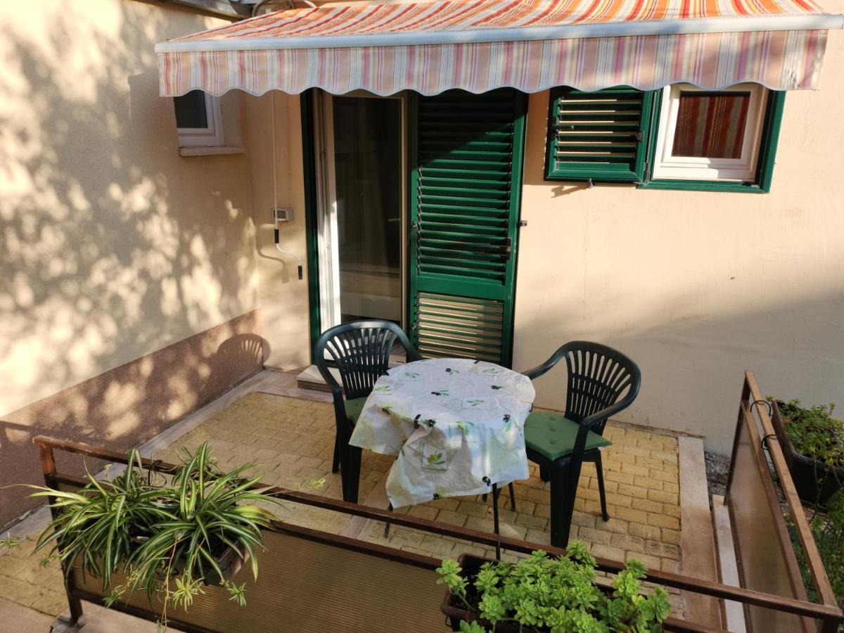 Tiho'S Apartments Split Bagian luar foto