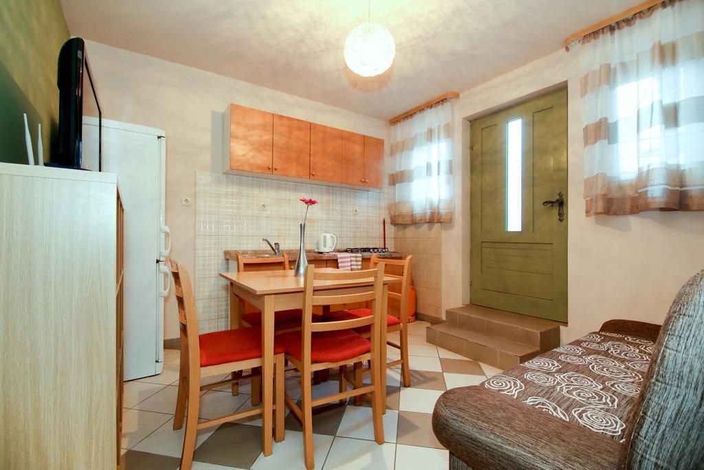 Tiho'S Apartments Split Bagian luar foto
