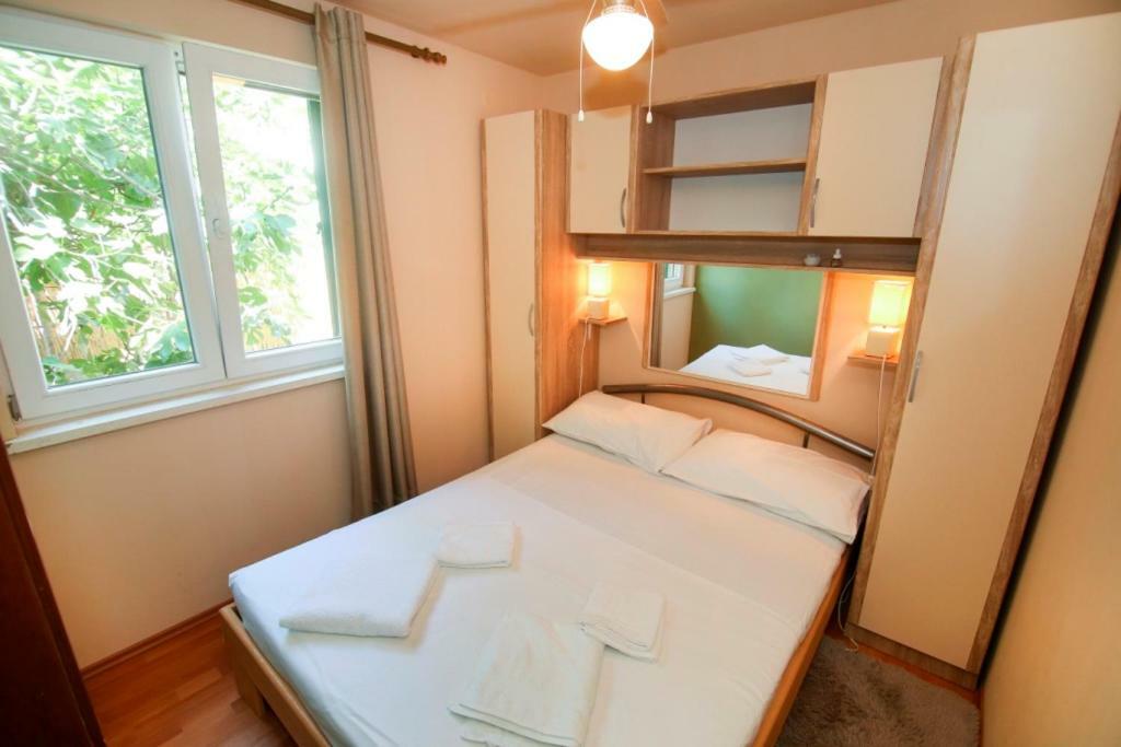 Tiho'S Apartments Split Bagian luar foto
